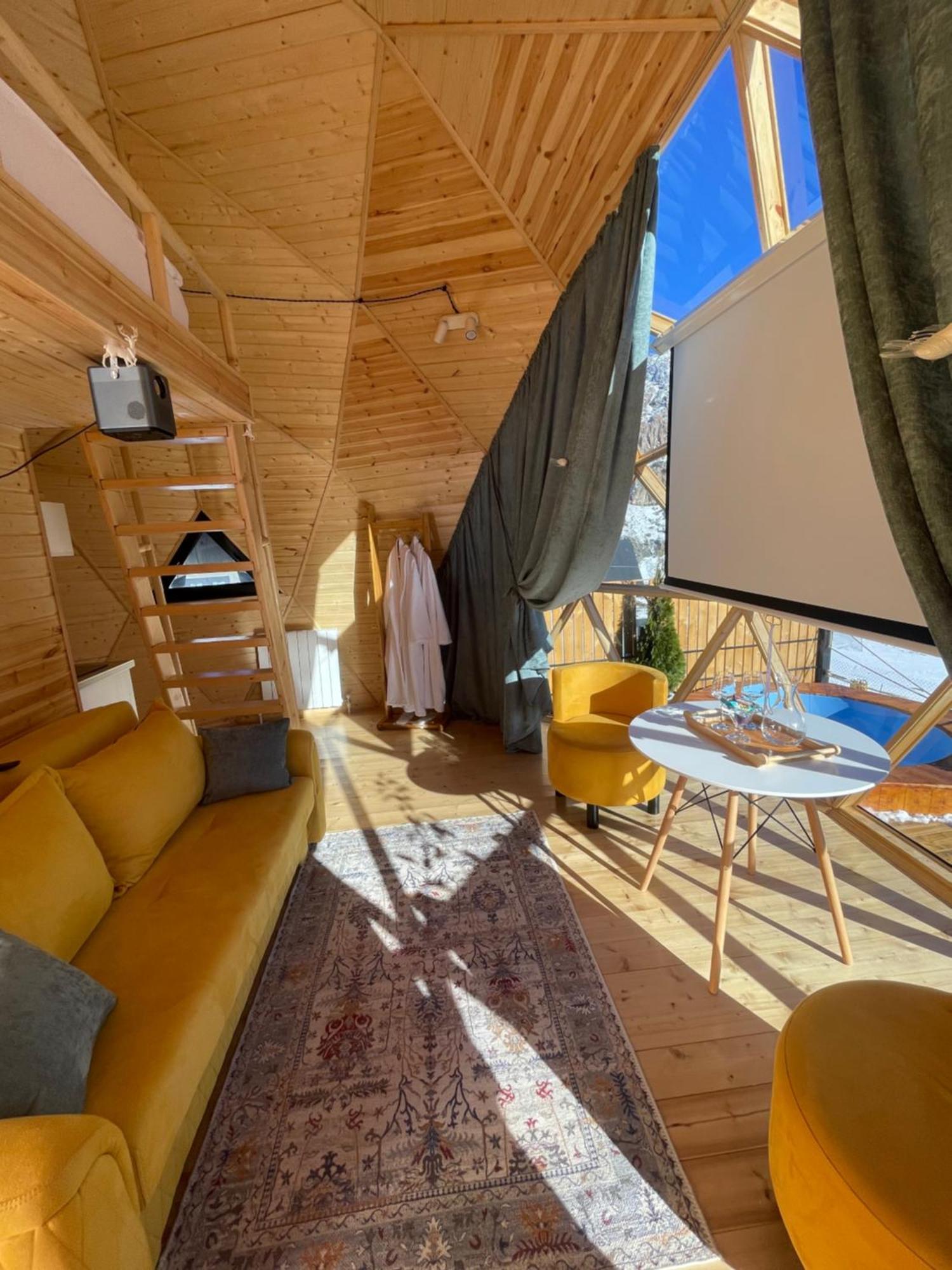 Gabua Glamping Vila Kazbegi Exterior foto